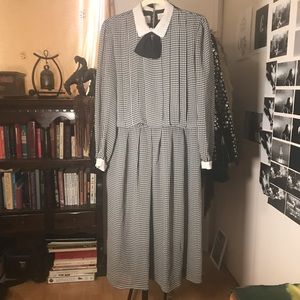 Vintage Secretary Dress 🍎
